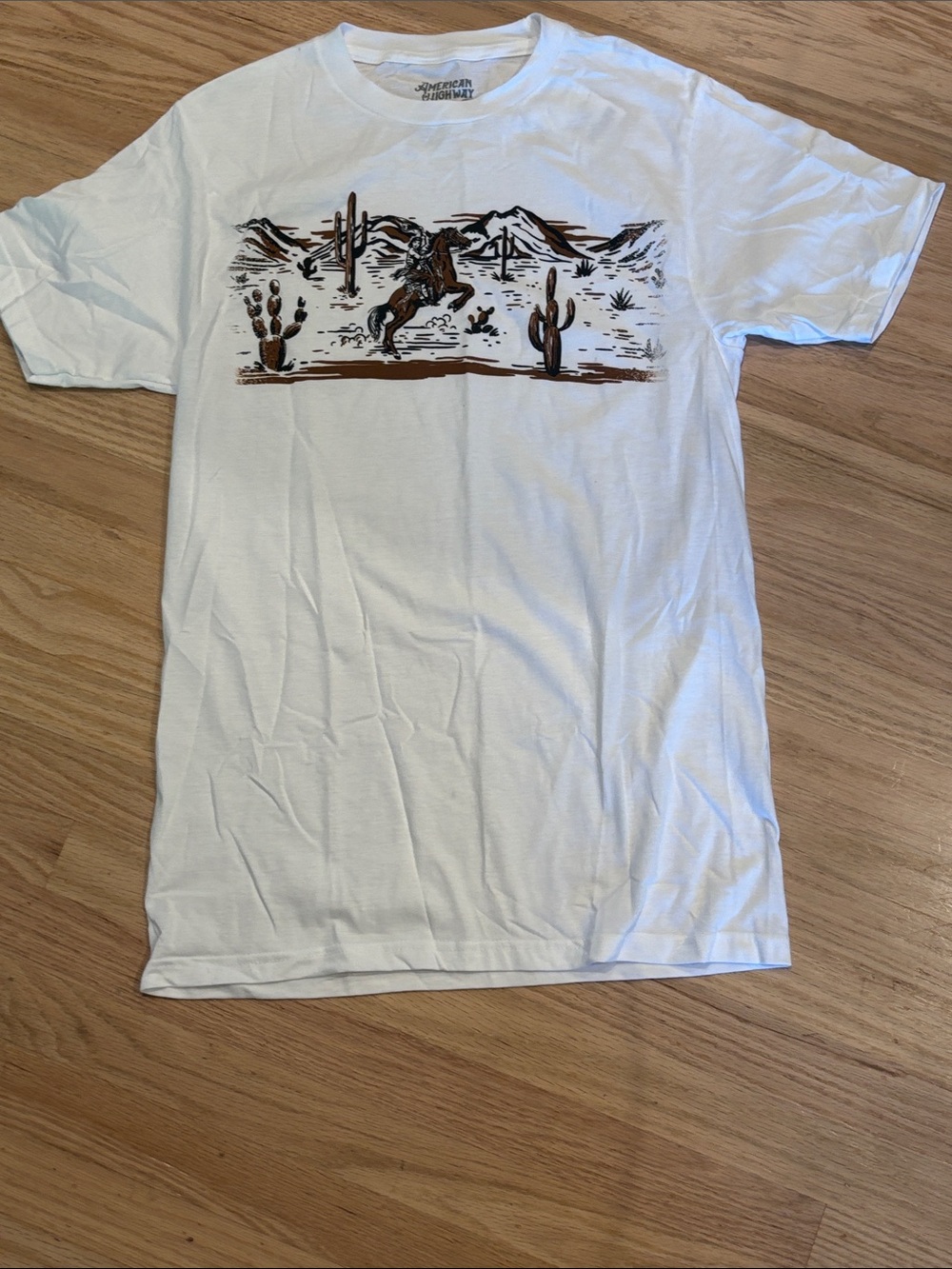 NWOT American Highway White Desert Horse Graphic Tee - S